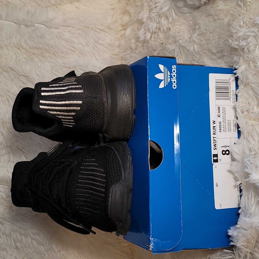 Adidas swift run